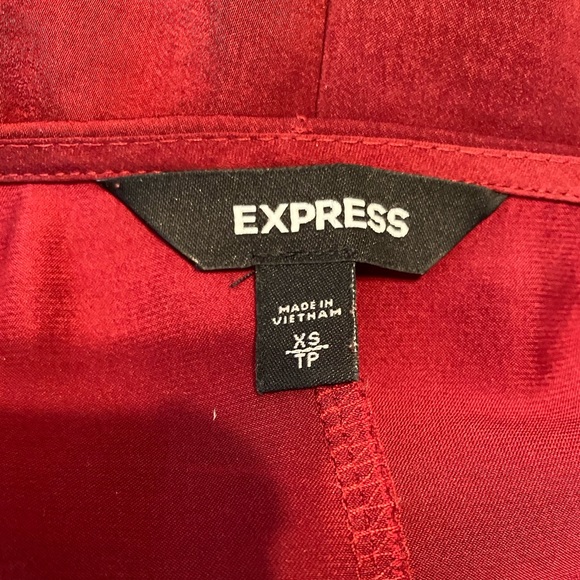 EXPRESS silk burgundy wrap dress. Size xs/small elastic waist band - Picture 4 of 6